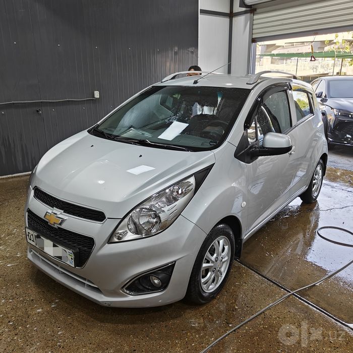 Отличный Спарк 2021 автомат