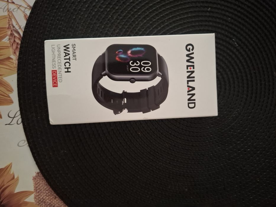 Нов неизползван смарт часовник работи и с Android и IPhone