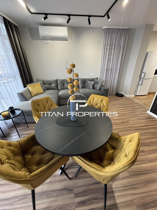 Дава се под наем Двустаен апартамент в Бургас, Славейков - 75 кв.м за 561 € - Снимка #1