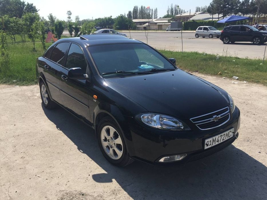 Srocno Moshina sotiladi Lacetti jentra qilingan avtomat karopka