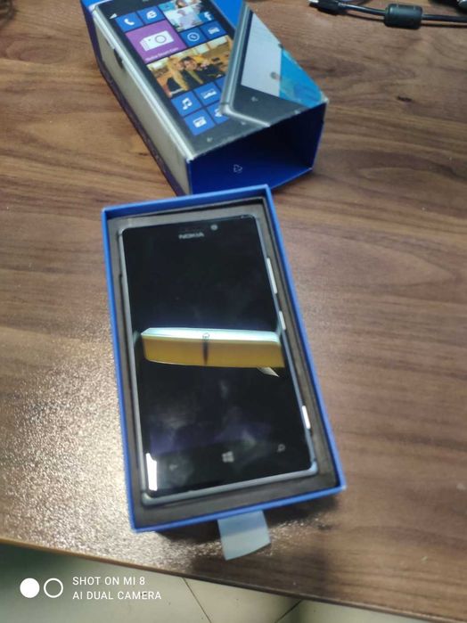 Nokia Lumia 925 практически нов. Неизползвани 3 броя.