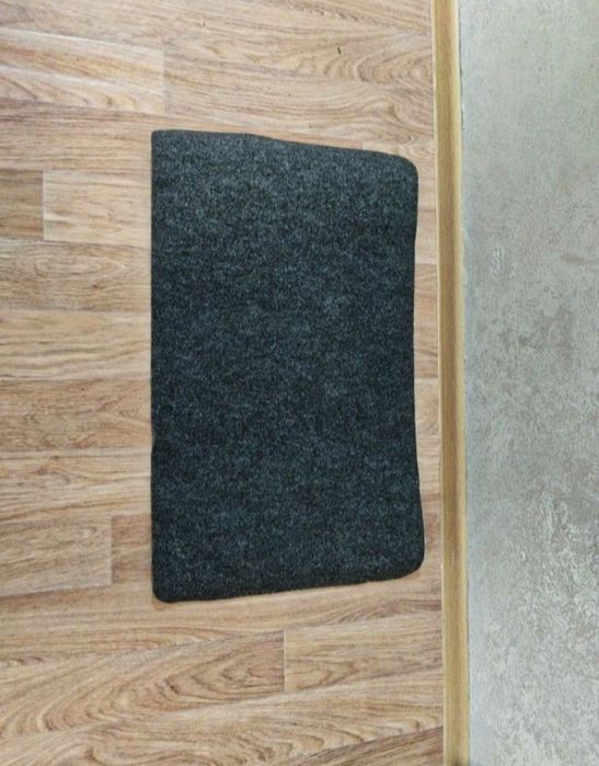 Коврик под ноги (новый)