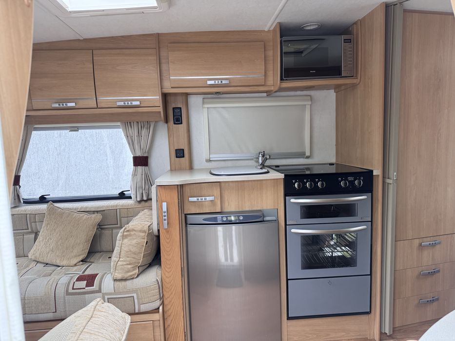 Каравана Lunar Quasar 534