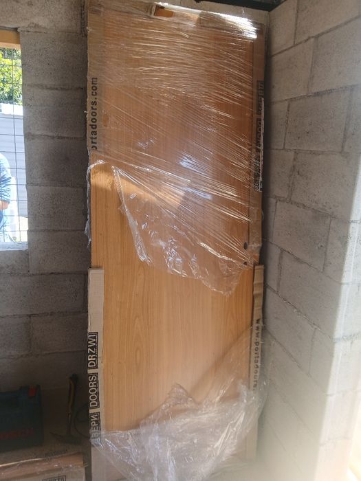 Интериорна врата с каса