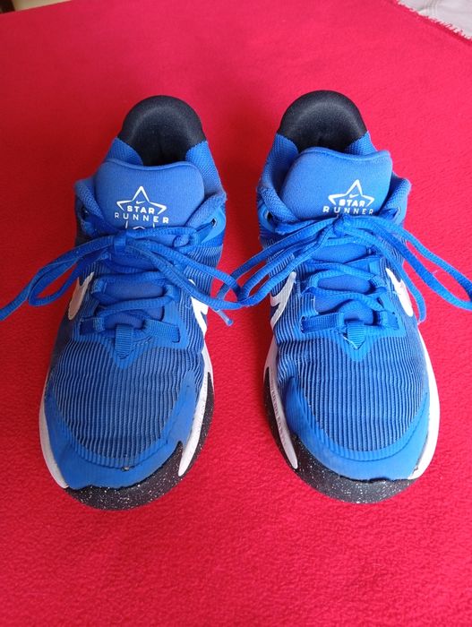 Nike маратонки номер 36,5