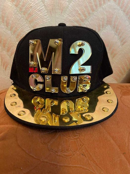 Продаю бейсболку.