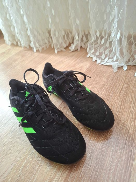 Adidas бутонки за футбол