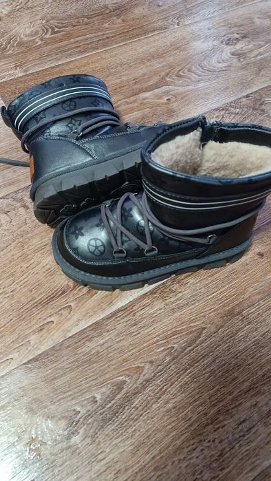 Ботинки для девочки весенние