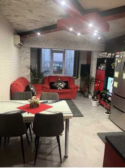 Продава се Четиристаен апартамент в Варна, Владислав Варненчик - 96 кв.м за 1719 €/кв.м - Снимка #1