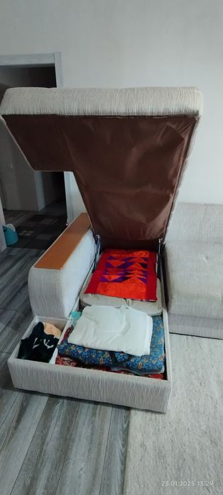 Продам диван в отличном состоянии