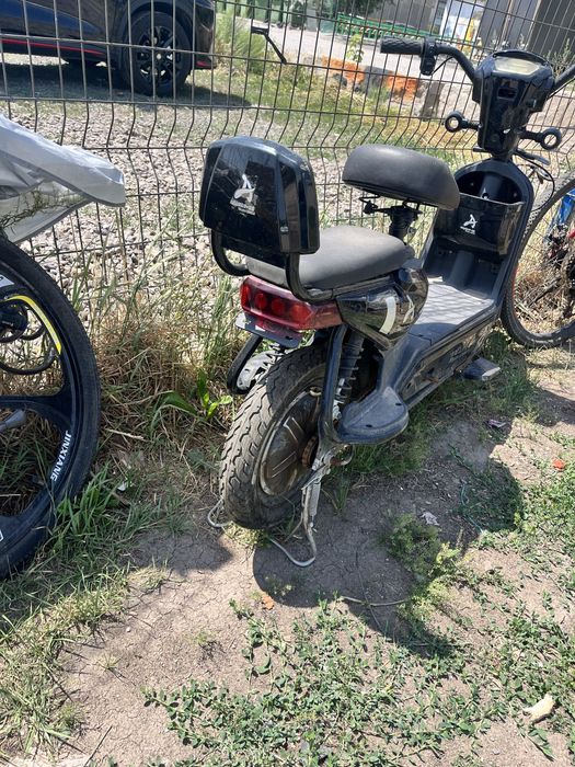 Электро скутер Amanat x8
