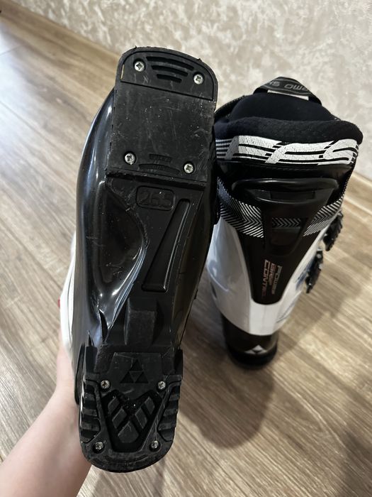 Горнолыжные ботинки