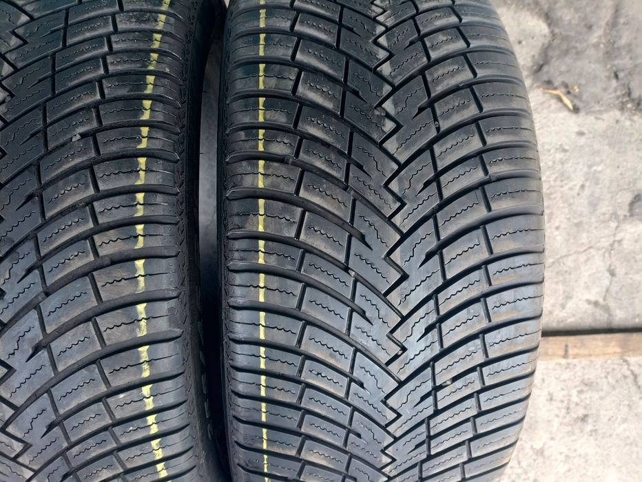 2 anvelope AllSeason Pirelli 255/45 R19 dot 4221