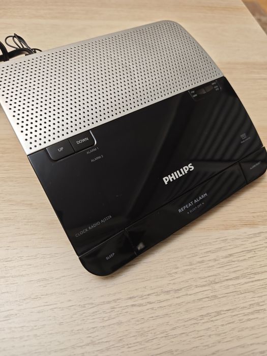 Радиочасовник Philips AJ3226/12