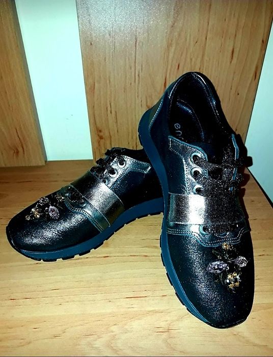 Дамски  спортни сникърси