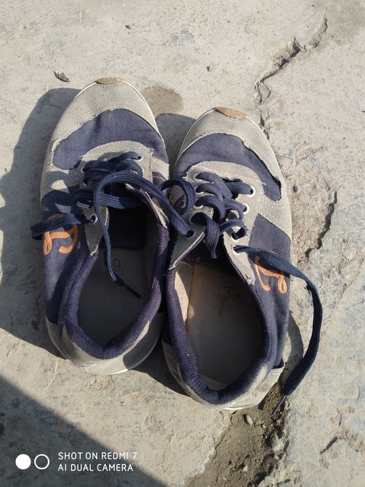 Futbol uchun oyoq kiyim (keda)