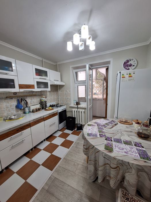 Продаётся 2 комн в 4мкрне 19млн