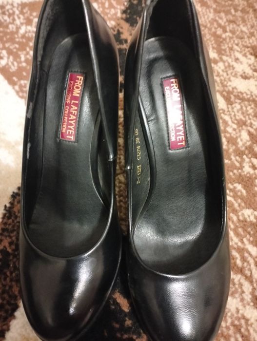 Туфли женские высоки каблук