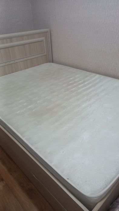 Продам кровать двухспальная