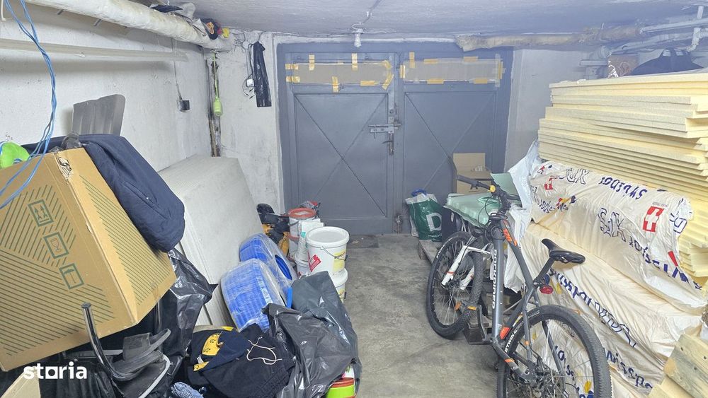 Vand apartament cu 3 camere decomandat  Deva, GARAJ, BOXA Imp. Traian