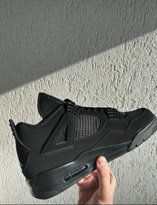 Jordan 4  Black Cat