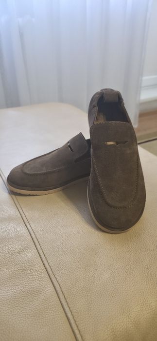Продам Лоферы женские
