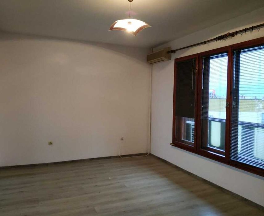 Дава се под наем Тристаен апартамент в Пловдив, Гагарин - 88 кв.м за 255 € - Снимка #1