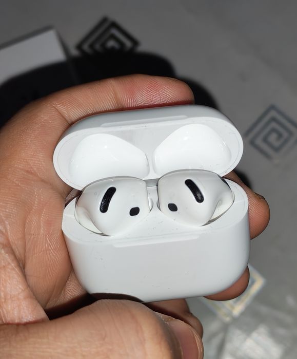 Наушники airpods 4
