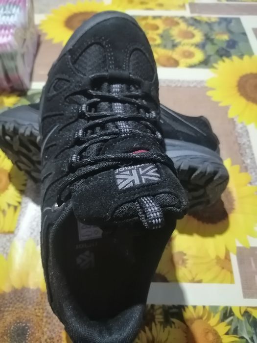 Дамски обувки и маратонки Karrimor Англия