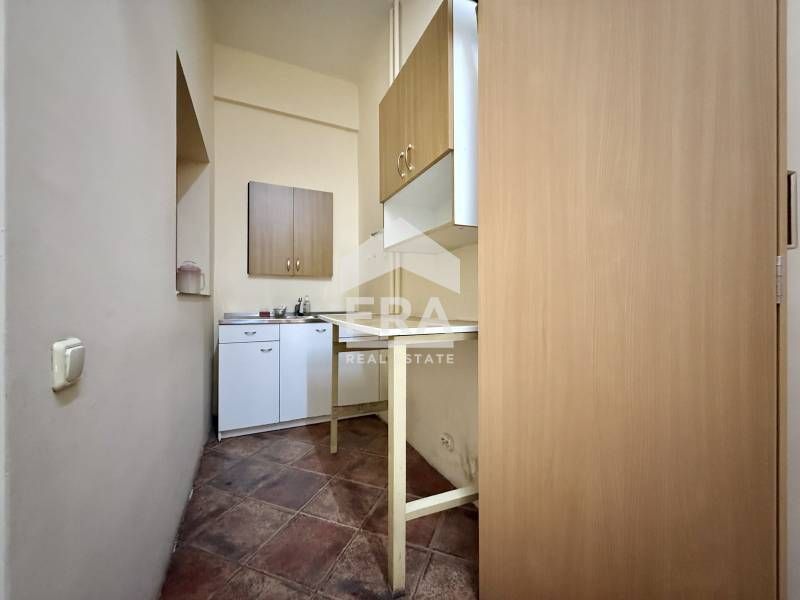 Дава се под наем Офис в София, Център - 80 кв.м за 590 € - Снимка #5