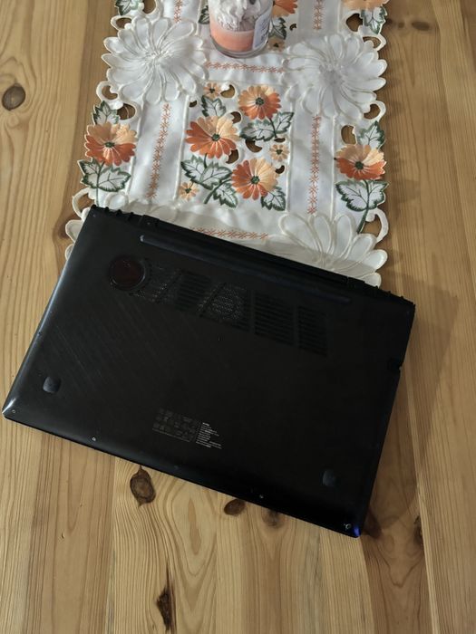 Lenovo Gaming• Display 4K• Procesor i7• 16gb ram• Placa video 4gb
