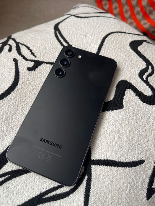 Samsung s23 plus 8/256Gb sotiladi srochna