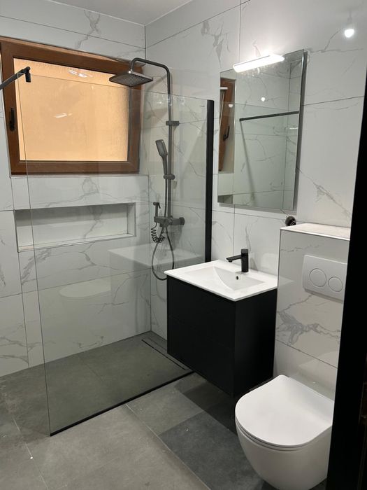 Apartament 3 camere, decomandat, mobilat, zonă liniștită – Sebeș