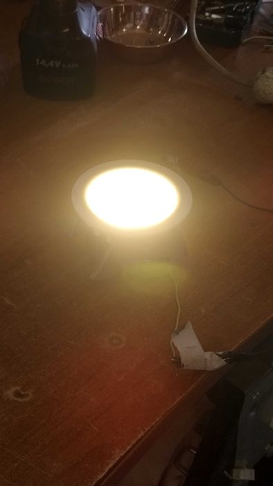 Лунички - лед лампи за таван illuxtron linea 75 HV 9W 300K 35бр.