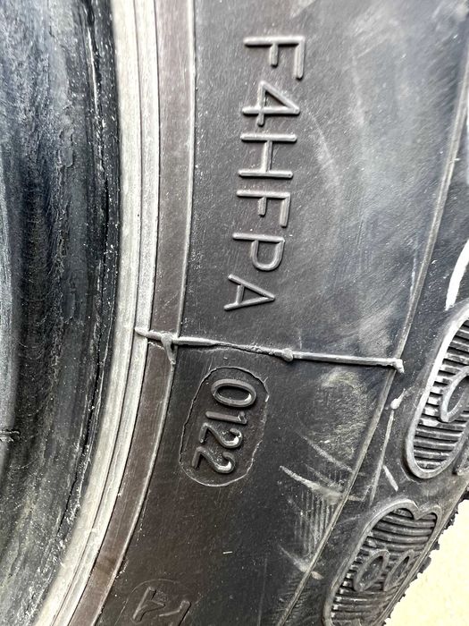 Продавам 4 бр. летни гуми 195/65/15.