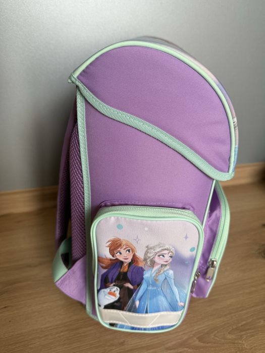 Нова ученическа раница