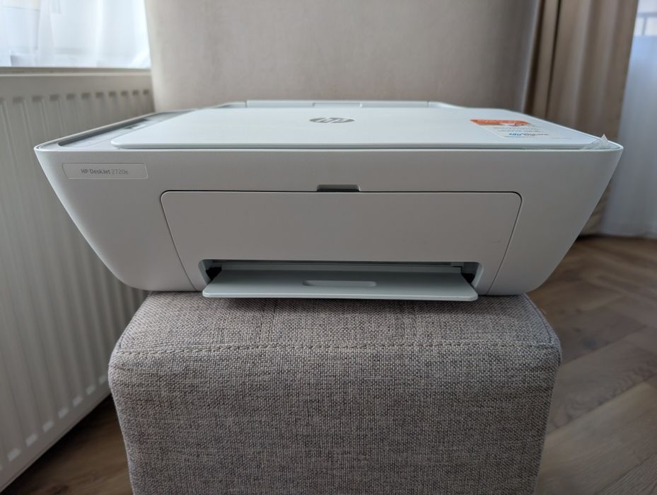 Imprimantă HP DeskJet 2720e All-in-One – Ca nouă (folosită doar la test)
