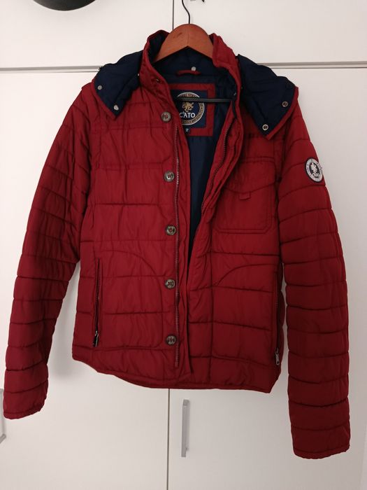 Vând geaca barbateasca