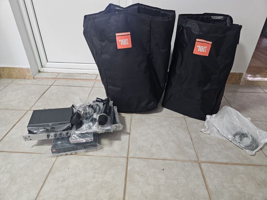 Vand boxe de tavan JBL professional