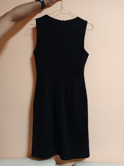 Вечерна черна рокля