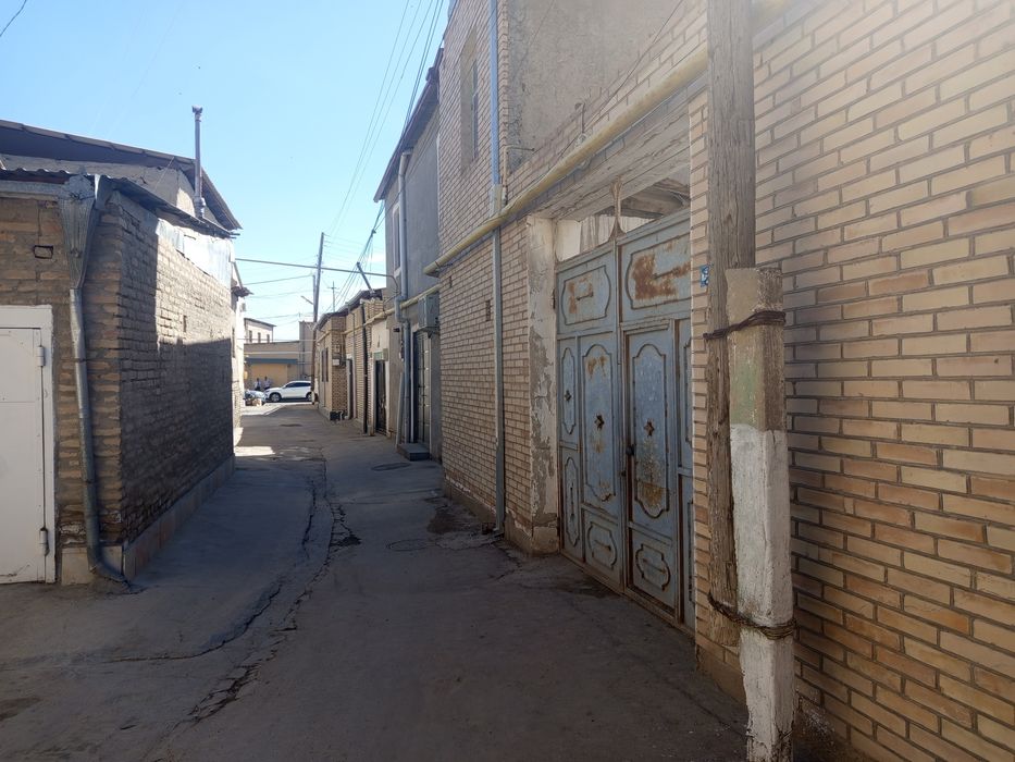 Эски шахарда ховли сотилади