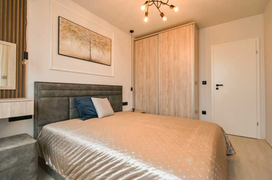 Продава се Тристаен апартамент в София, Малинова долина - 92 кв.м за 1946 €/кв.м - Снимка #4