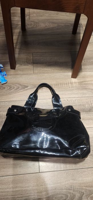 Черна лачена чанта Calvin Klein  jeans