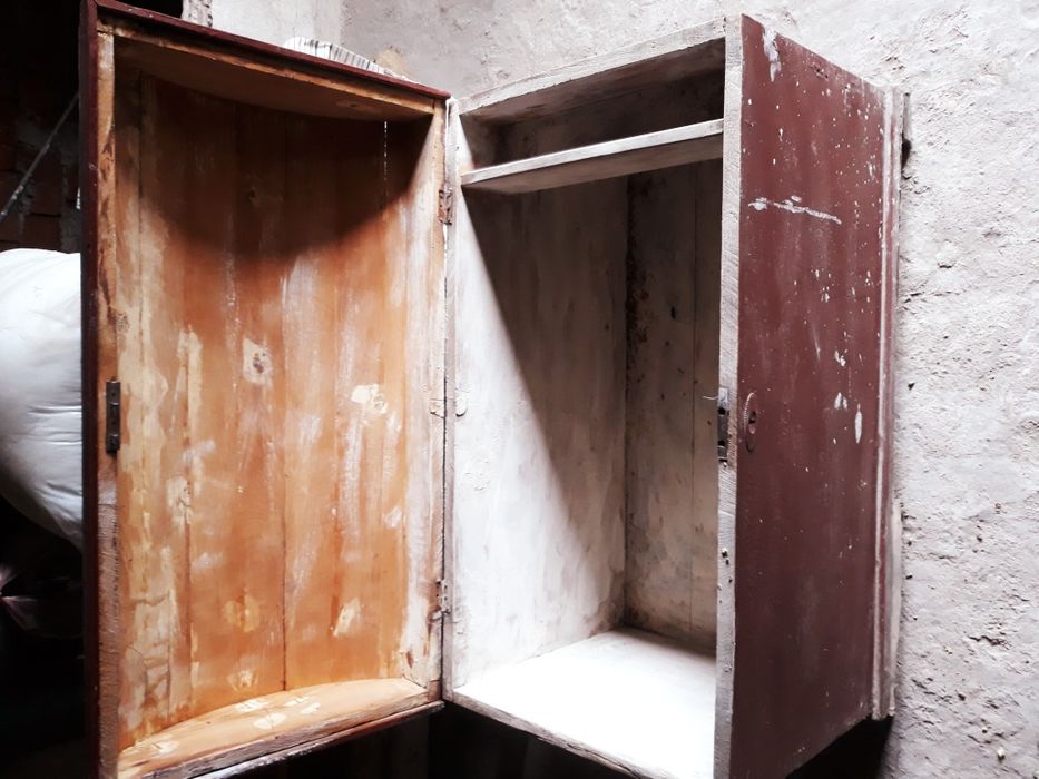 2 Дървени сандъци за съхранение, старинен скрин, ракла Лично Перник