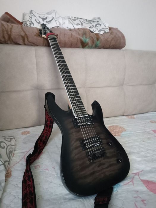 7-струнная электрогитара Jackson JS22Q-7