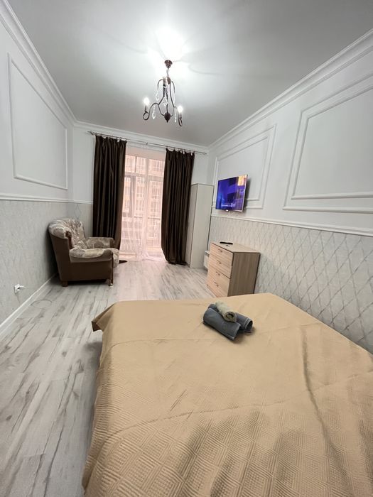 По часовой Хан Шатыр