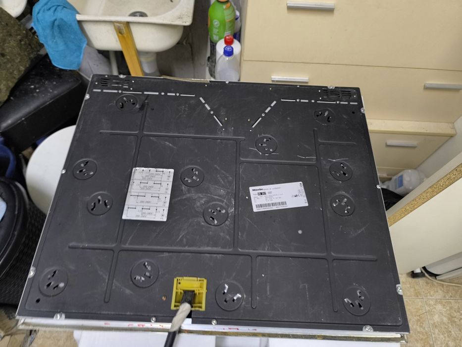 Керамичен плот Miele KM 547 EDST