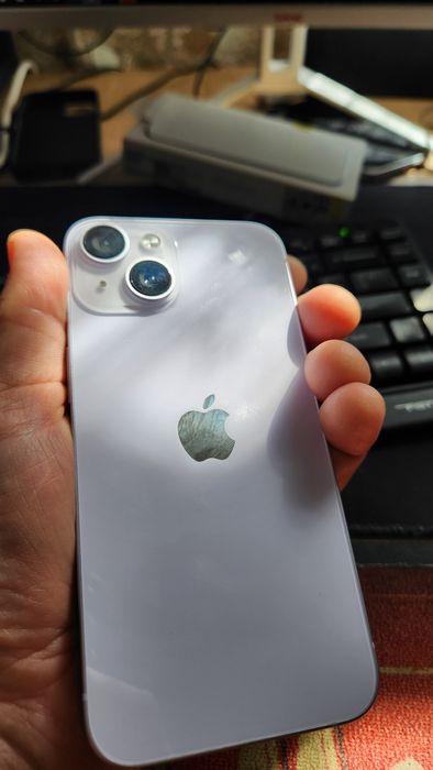 Iphone 14  в идиальном состоянии.