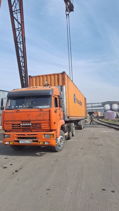 Длинномер шаланда тягач длиномер