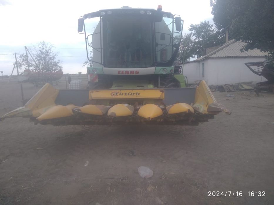 Комбайн уборочный